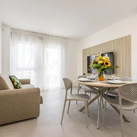 Appartamento Piazza Mazzini - A 2 Passi Dal Mare Con Parcheggio *